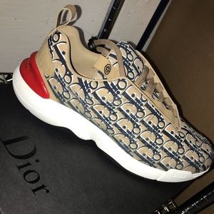 Christian Dior oblique sneakers SIZE 42